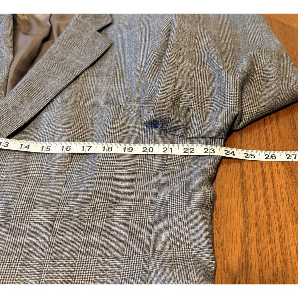 Brooks Brothers 346 Mens Suit Coat 48R Gray Glen Plaid 100% Wool, Sm Ink Stain - Picture 10 of 11